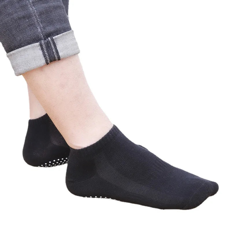 1pair Men's Cotton Non-slip Yoga Socks With Grips Breathable Anti Skid Floor Socks For Pilates Gym Fitness Size 39-44